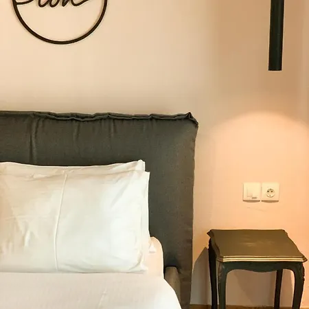 Boutique Homes 볼로스